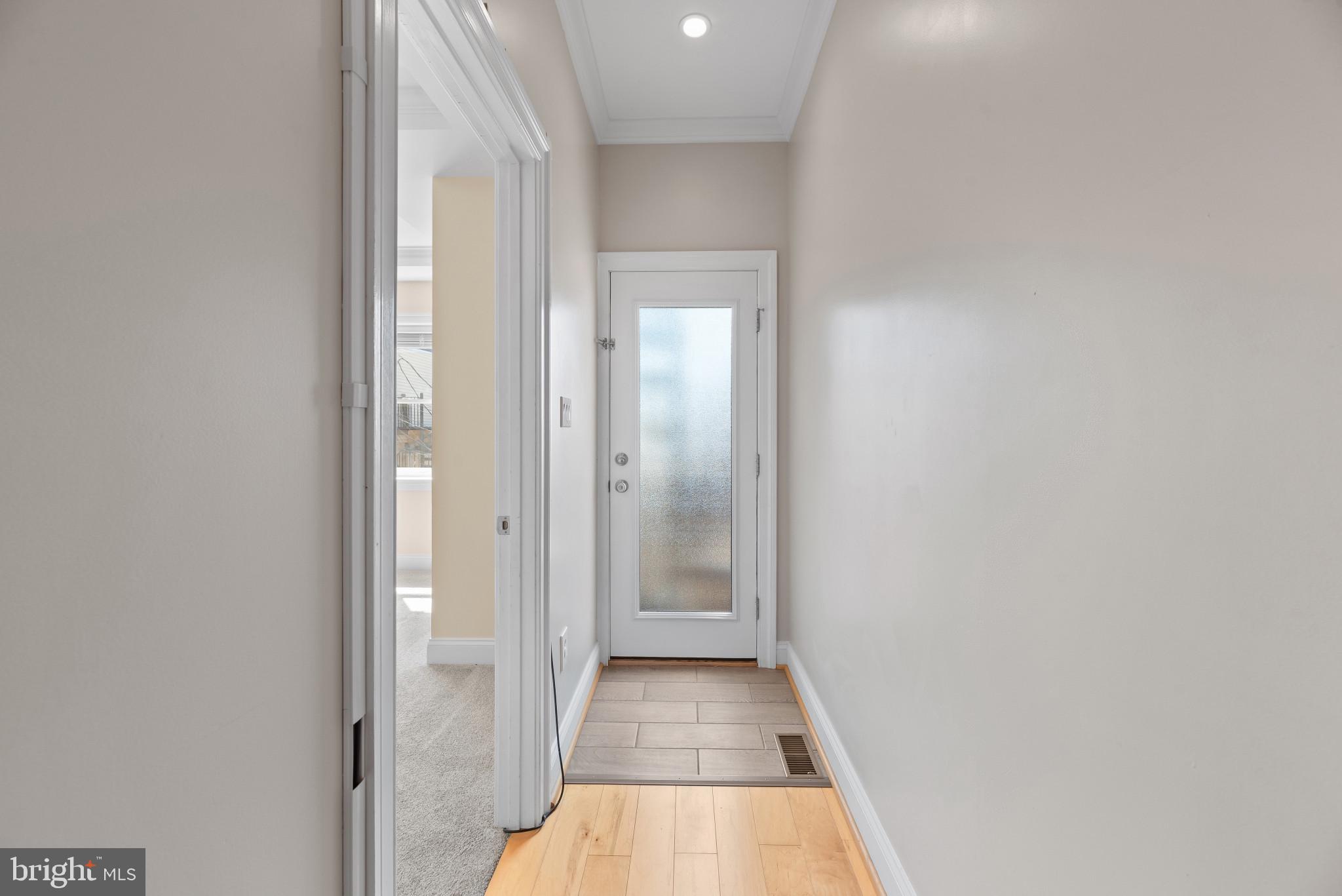 3303 Mueller Street Baltimore, MD 21224 - Photo 27 of 39 Access to deck