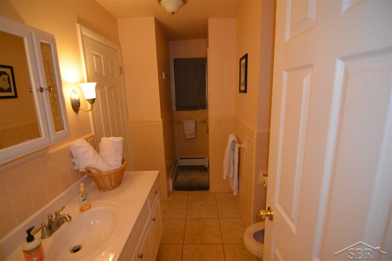 6460 North River Road Freeland, MI 48623 - Photo 18 of 42 31393012-17.JPG