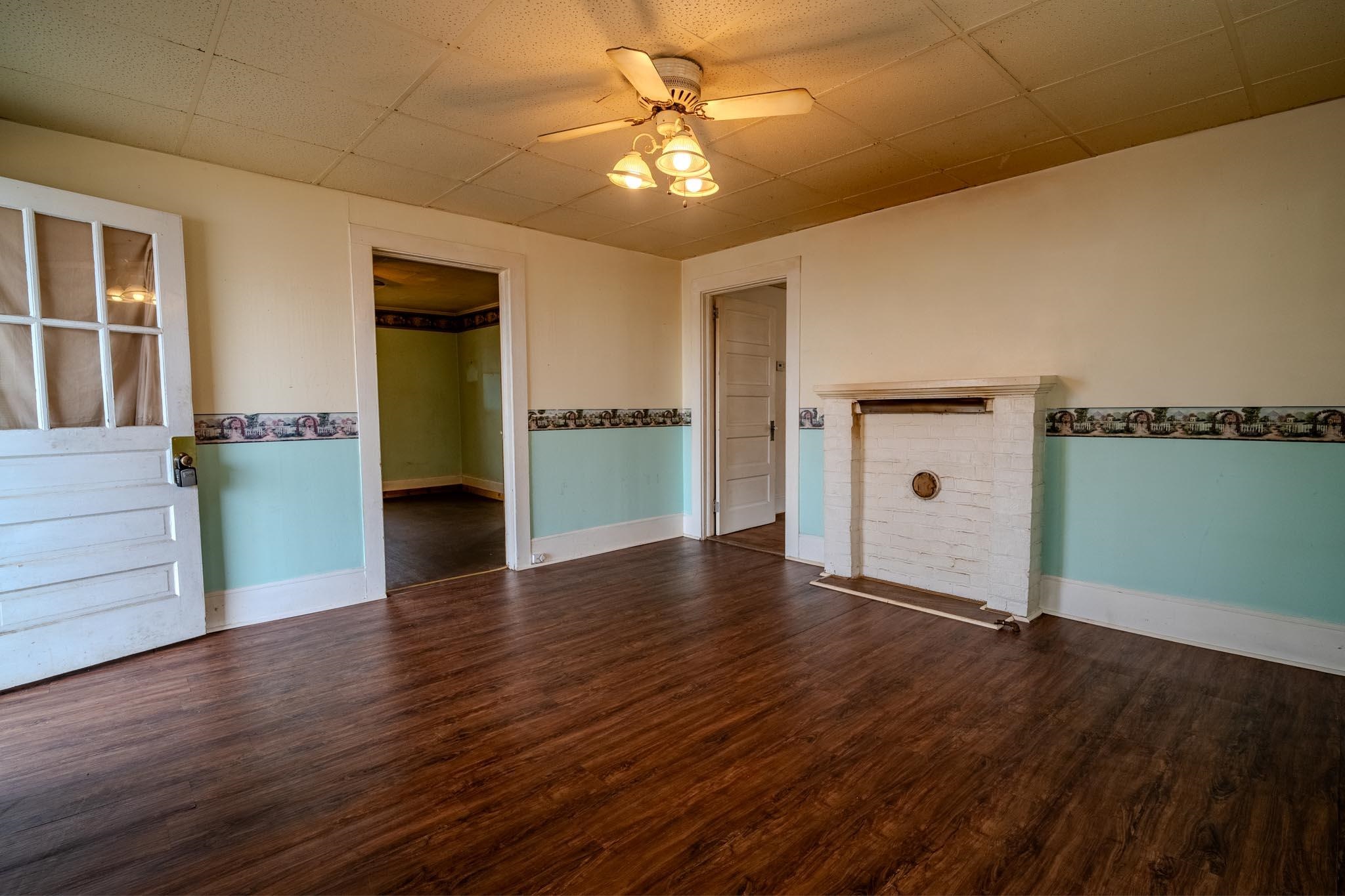 504 Railroad Avenue Gaffney, SC 29340 - Photo 4 of 21