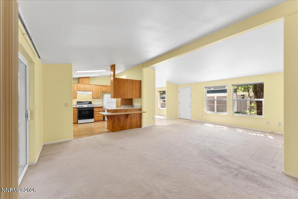 7621 Diamond Pointe Way Reno, NV 89506 - Photo 8 of 32 08-7621 Diamond Pointe Way Reno NV 89506