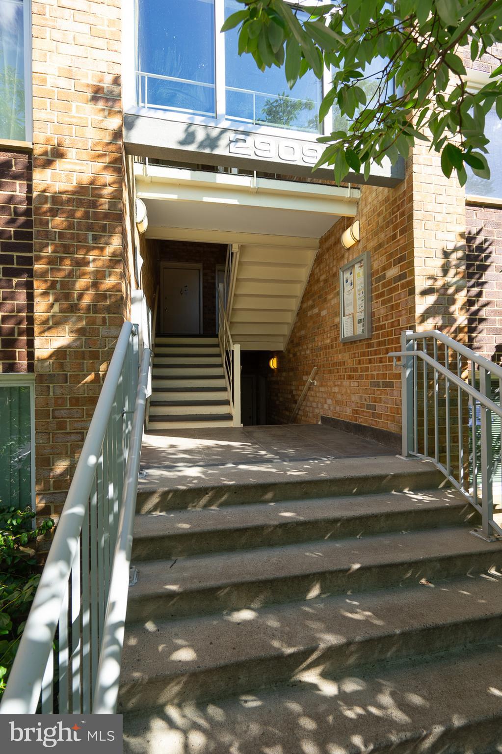 2909 Charing Cross Road, Unit 7 Falls Church, VA 22042 - Photo 4 of 28 Gallery Image 4