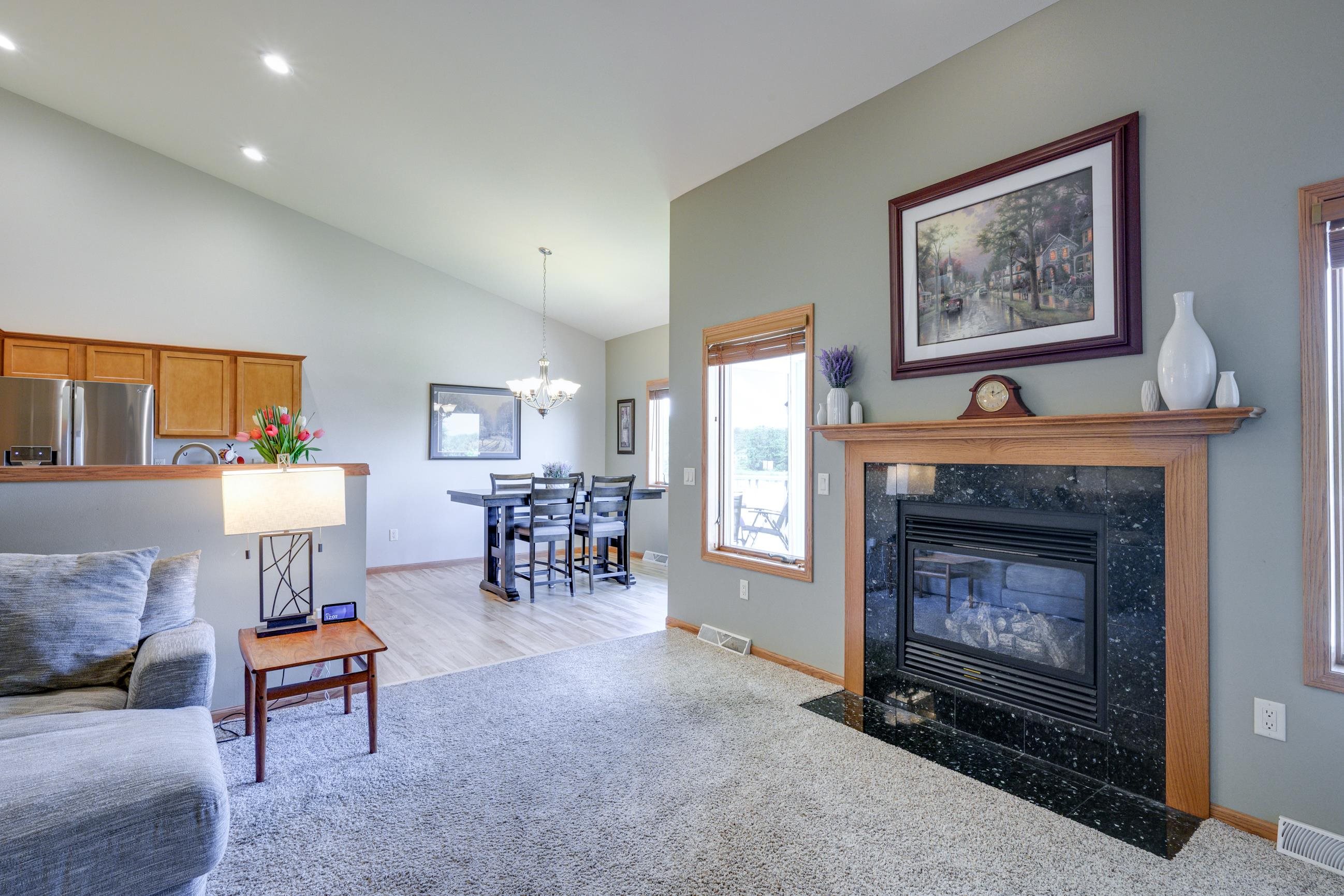 2102 Talc Trail Madison, WI 53719 - Photo 4 of 51