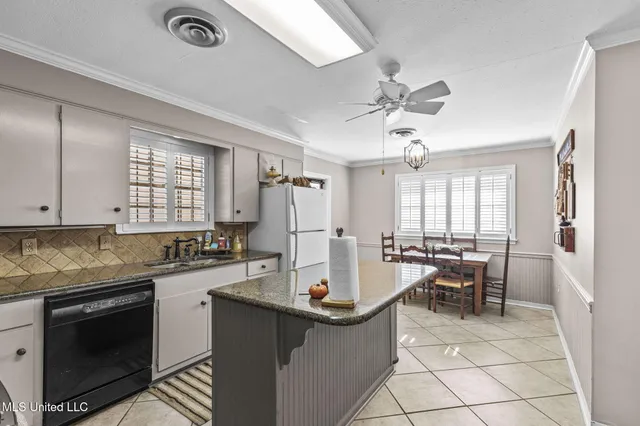 $254,500 | 1430 Sunset Drive, Canton, MS 39046