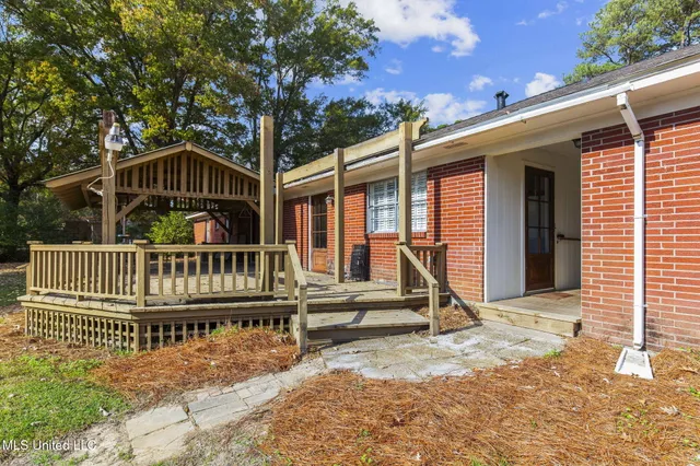 $254,500 | 1430 Sunset Drive, Canton, MS 39046