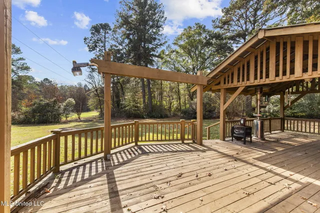 $254,500 | 1430 Sunset Drive, Canton, MS 39046