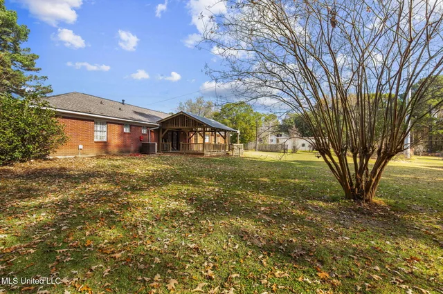 $254,500 | 1430 Sunset Drive, Canton, MS 39046
