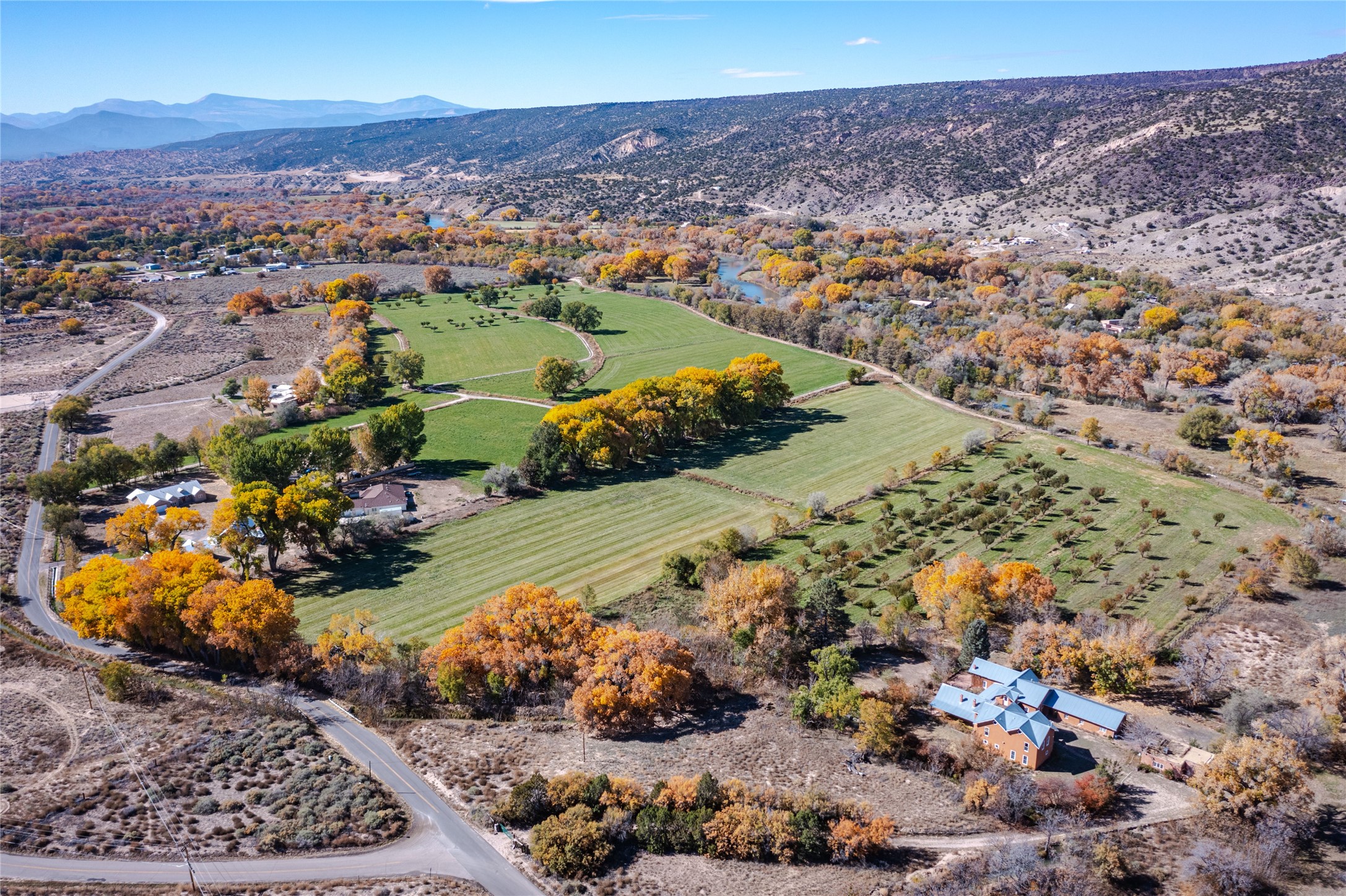 39 And 41 Alcalde, NM 87511 - Photo 3 of 15