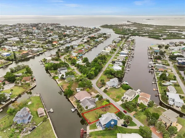 $199,900 | 3468 Minnow Creek Drive, Hernando Beach, FL 34607