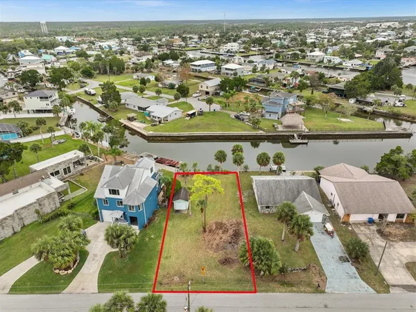 $199,900 | 3468 Minnow Creek Drive, Hernando Beach, FL 34607