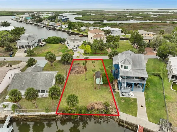 $199,900 | 3468 Minnow Creek Drive, Hernando Beach, FL 34607