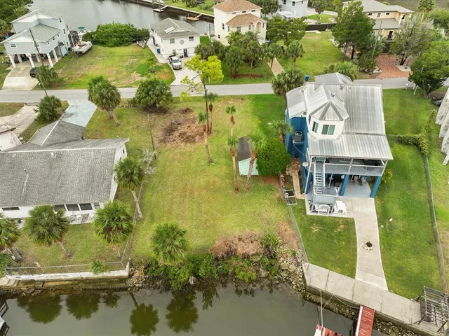 $199,900 | 3468 Minnow Creek Drive, Hernando Beach, FL 34607