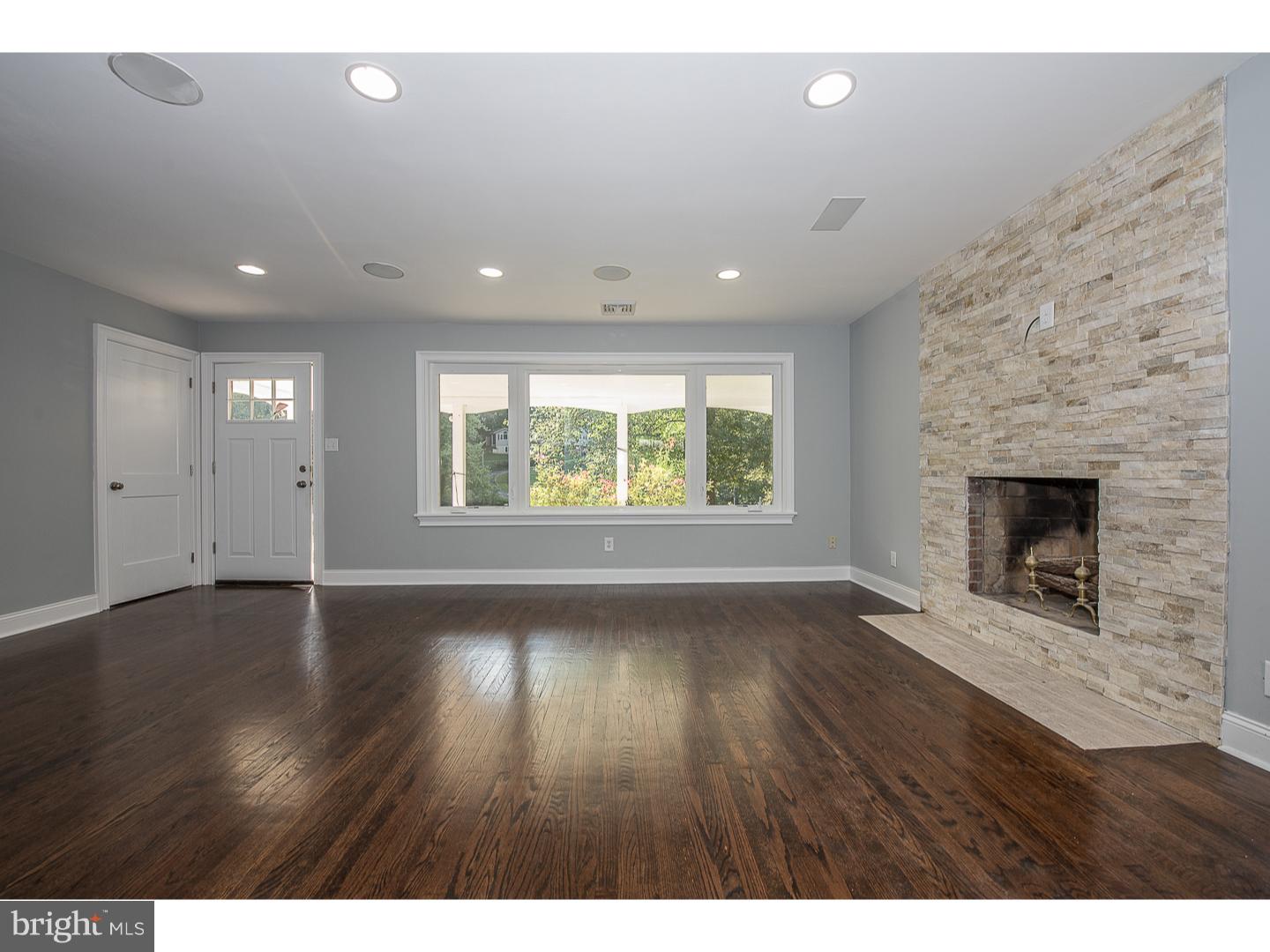 28 Springhouse Lane Media, PA 19063 - Photo 3 of 23 Living Room