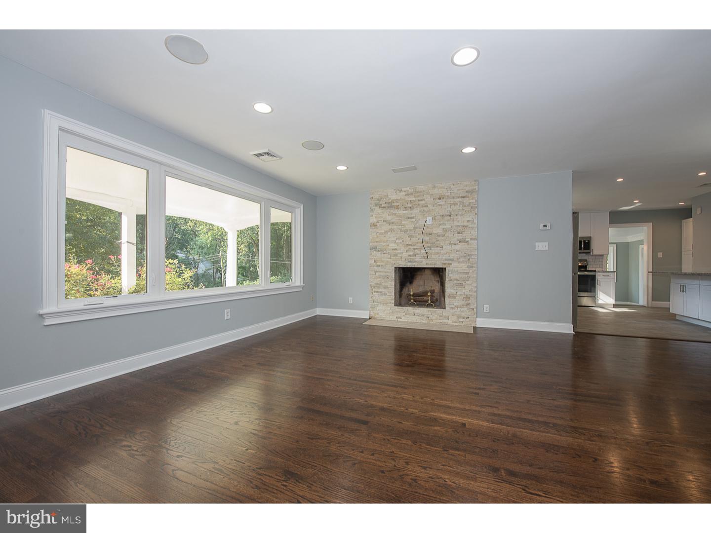 28 Springhouse Lane Media, PA 19063 - Photo 4 of 23 Living Room
