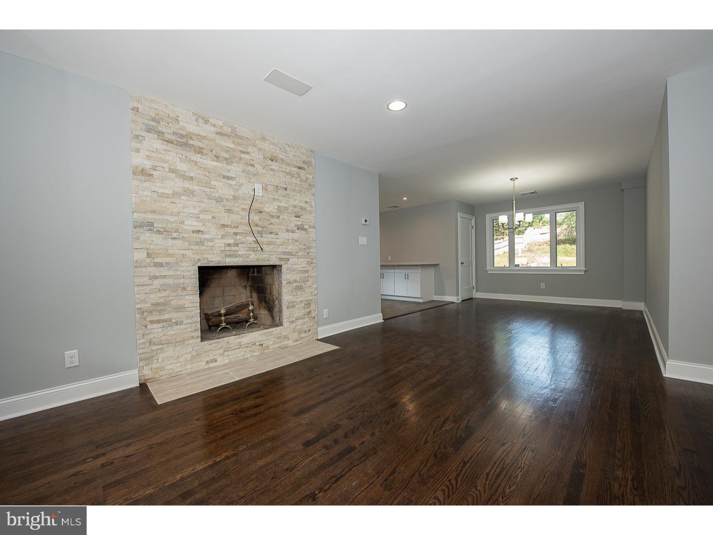 28 Springhouse Lane Media, PA 19063 - Photo 5 of 23 Living Room