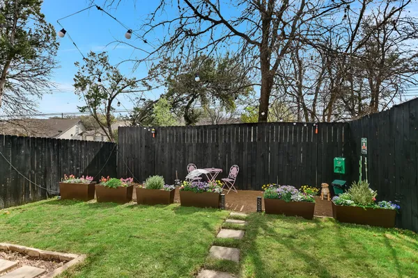 $364,000 | 2605 Garrettson Drive, Unit B, Austin, TX 78748