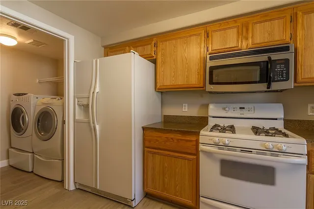 $1,450 | 10550 West Alexander Road, Unit 2127, Las Vegas, NV 89129