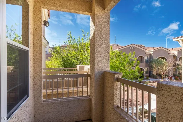 $1,450 | 10550 West Alexander Road, Unit 2127, Las Vegas, NV 89129