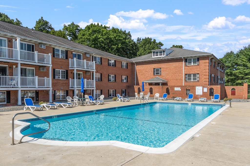 36 Leonard Road, Unit 36 Boxborough, MA 01719 - Photo 17 of 23