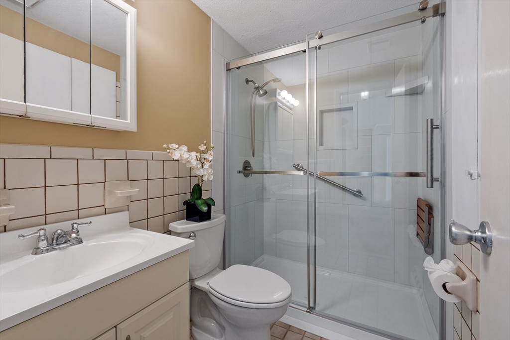 36 Leonard Road, Unit 36 Boxborough, MA 01719 - Photo 10 of 23