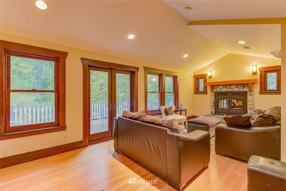 605 Eaton Road Quilcene, WA 98376 - Photo 6 of 24 Gallery Image 6
