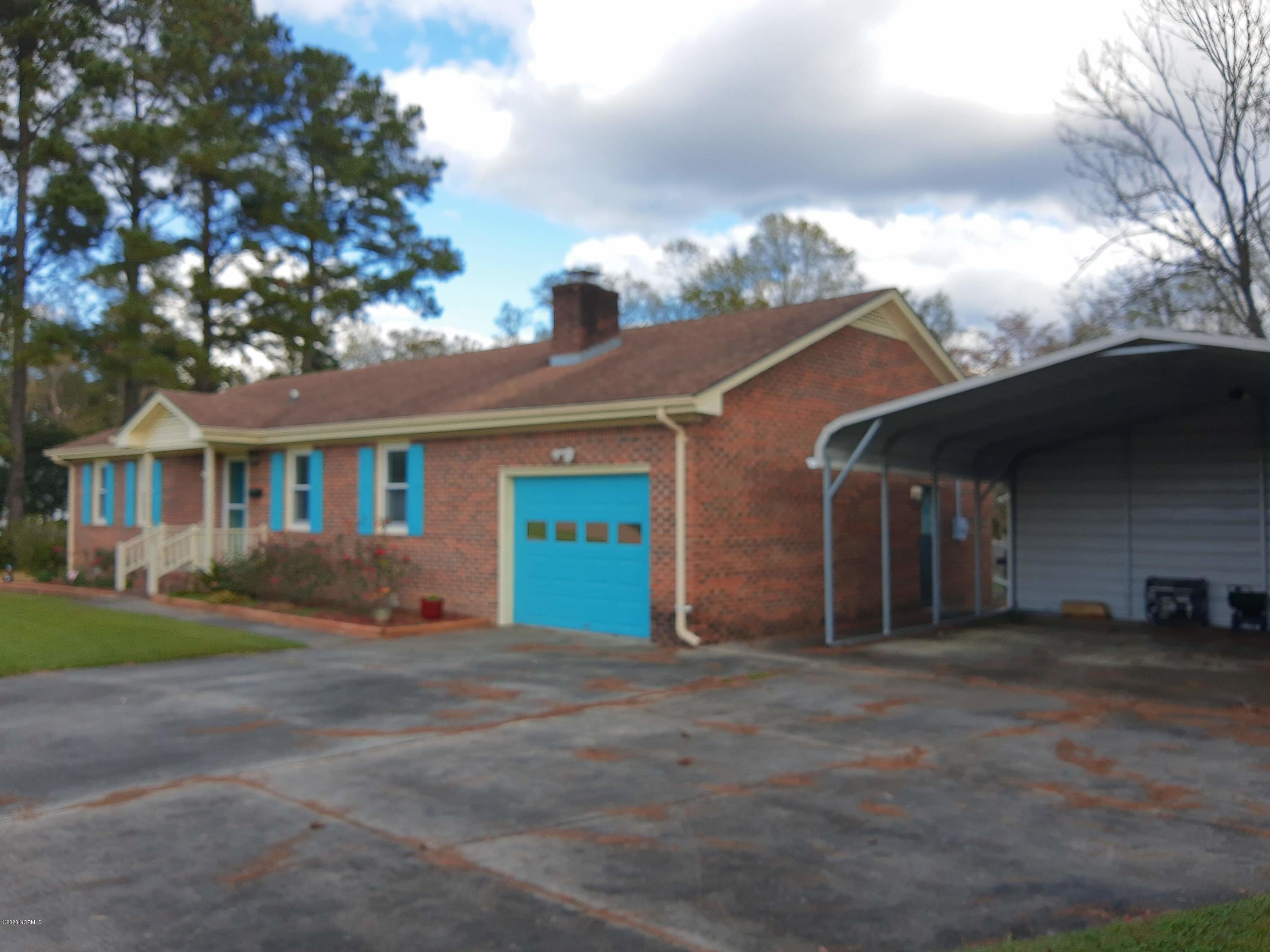 110 Batchelder Road New Bern, NC 28560 - Photo 1 of 25 Front right