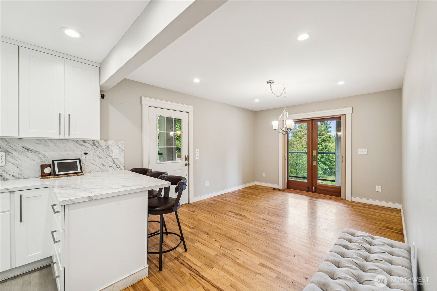 24132 South Lake Roesiger Road Snohomish, WA 98290 - Photo 2 of 36 Gallery Image 2