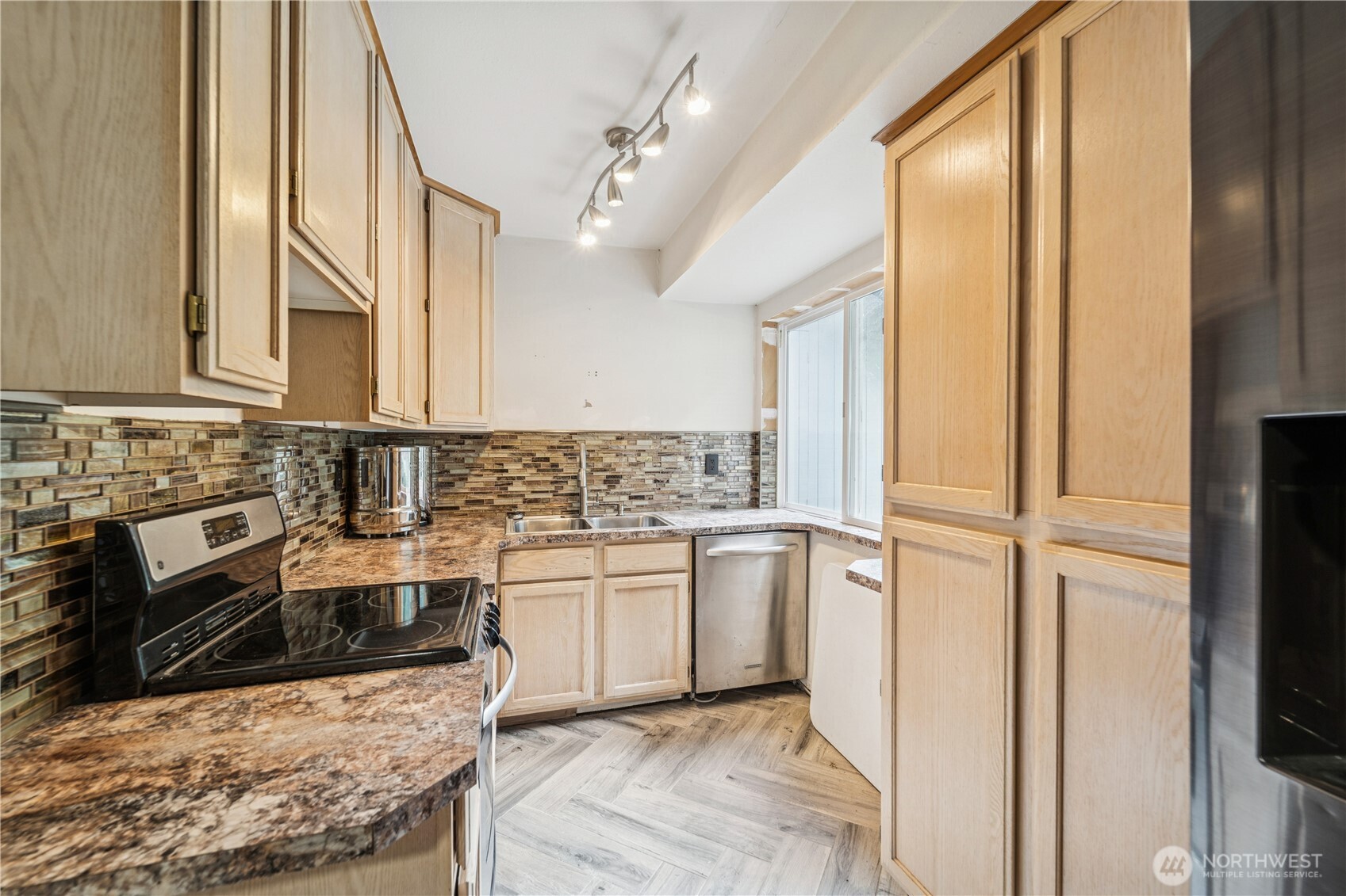 24132 South Lake Roesiger Road Snohomish, WA 98290 - Photo 30 of 36 Gallery Image 30