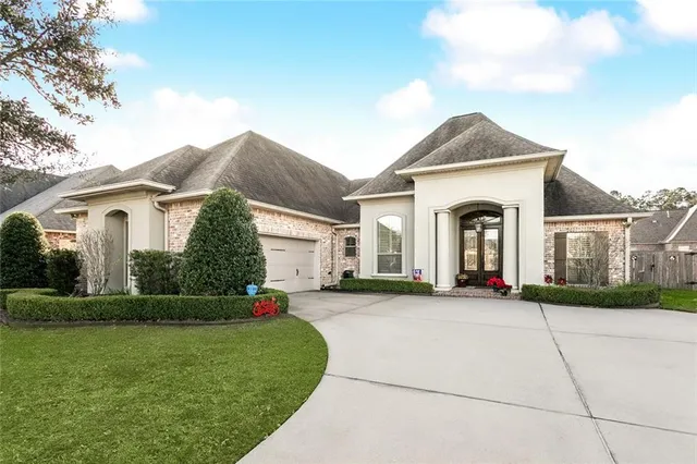 $549,900 | 747 Rue Bourdeaux, Covington, LA 70433