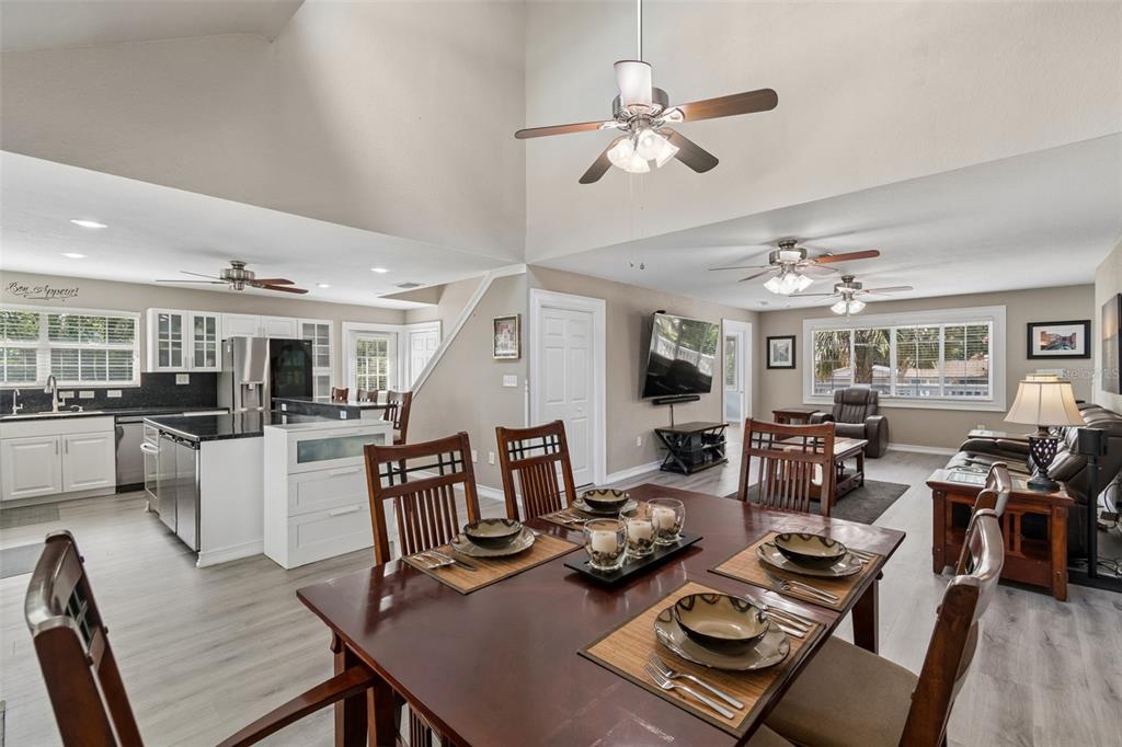11426 Weldon Street Seffner, FL 33584 - Photo 10 of 28