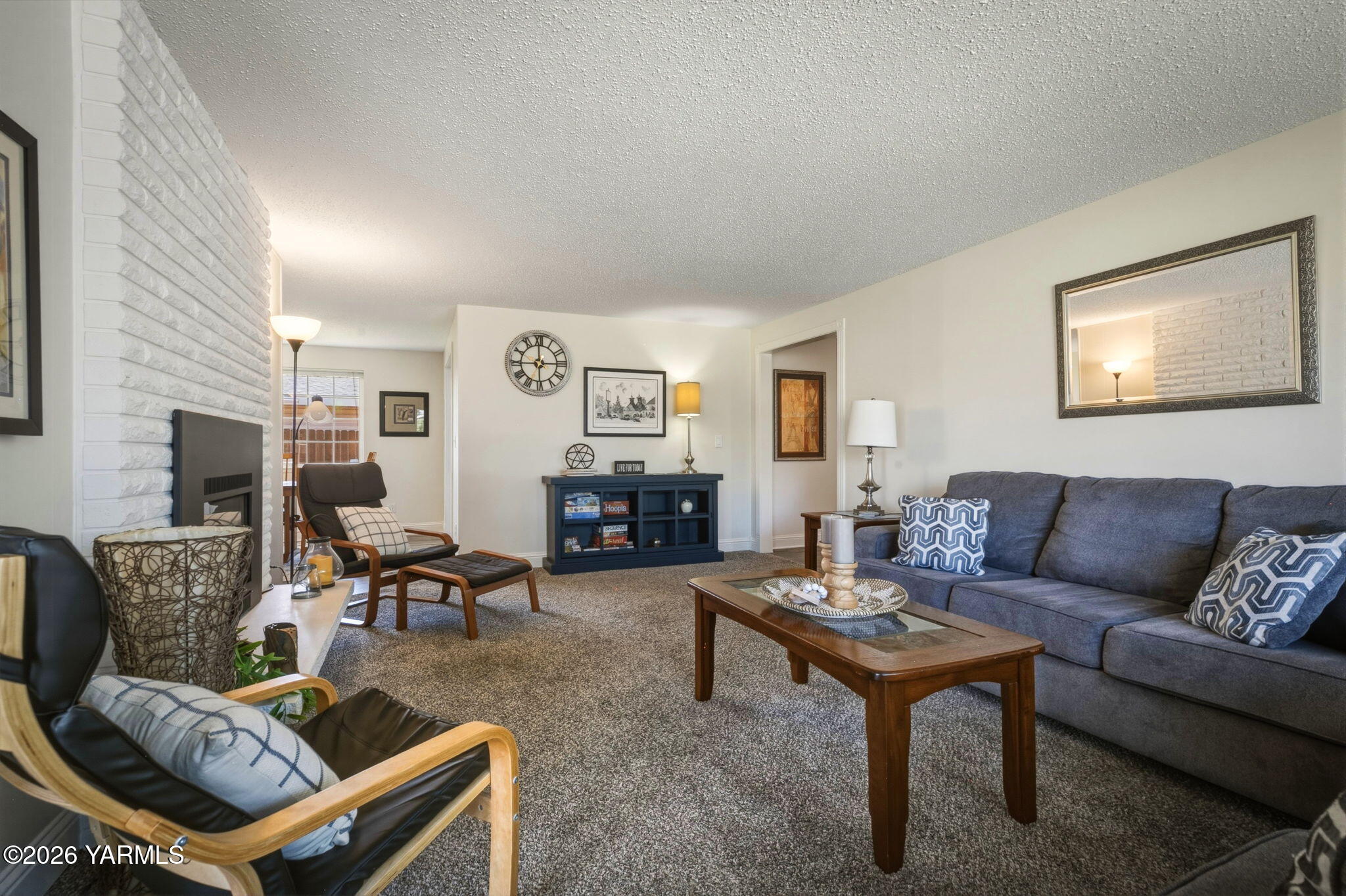 3606 Clinton Way Yakima, WA 98902 - Photo 8 of 30 Living Room