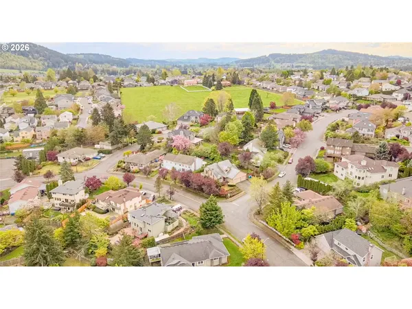 $575,000 | 3600 Southwest Brittany Drive, Gresham, OR 97080