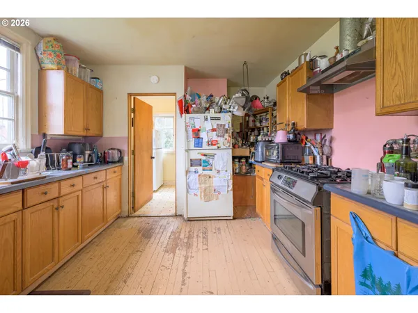 $795,000 | 325 River Road, Eugene, OR 97404