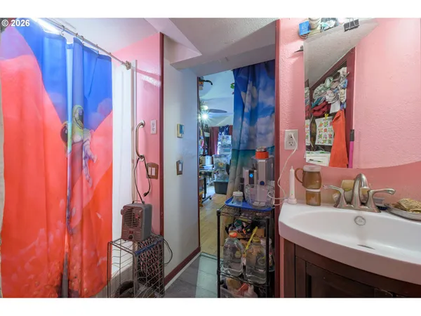 $795,000 | 325 River Road, Eugene, OR 97404