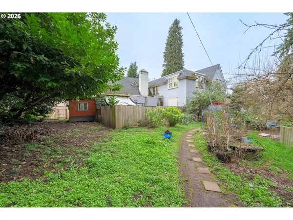 $795,000 | 325 River Road, Eugene, OR 97404