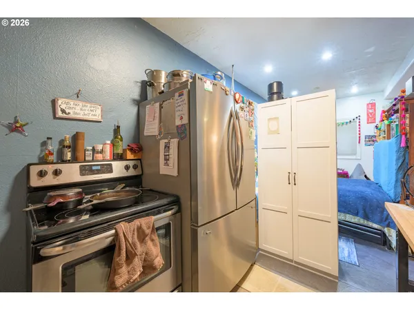 $795,000 | 325 River Road, Eugene, OR 97404