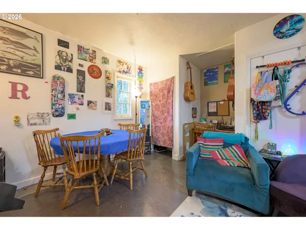 $795,000 | 325 River Road, Eugene, OR 97404