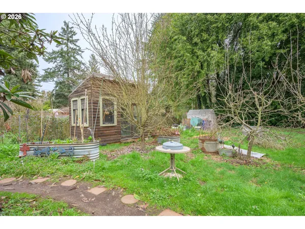 $795,000 | 325 River Road, Eugene, OR 97404