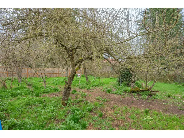 $795,000 | 325 River Road, Eugene, OR 97404