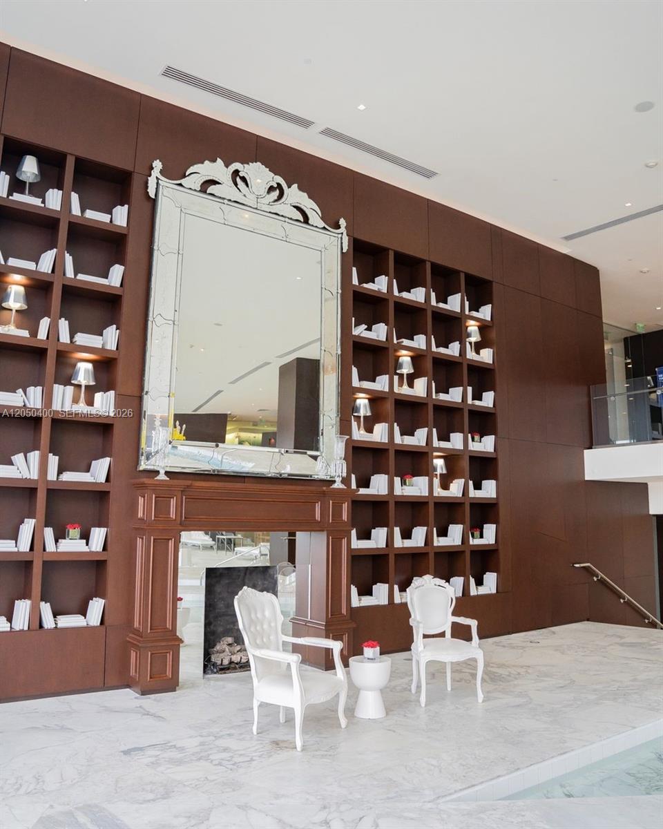 475 Brickell Avenue, Unit 1012 Miami, FL 33131 - Photo 18 of 34