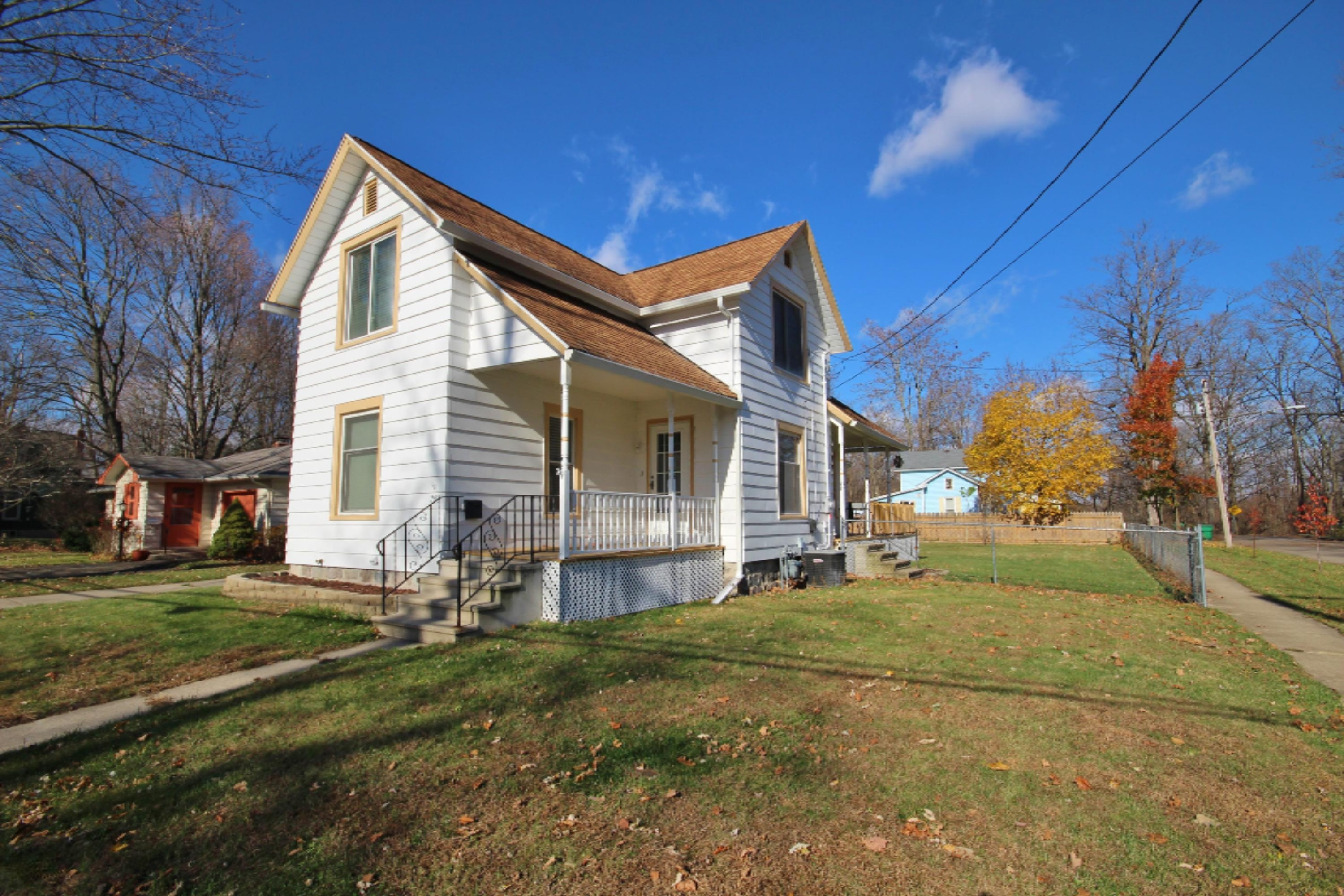 703 Pealer Street Three Rivers, MI 49093 - Photo 3 of 23 IMG_4791