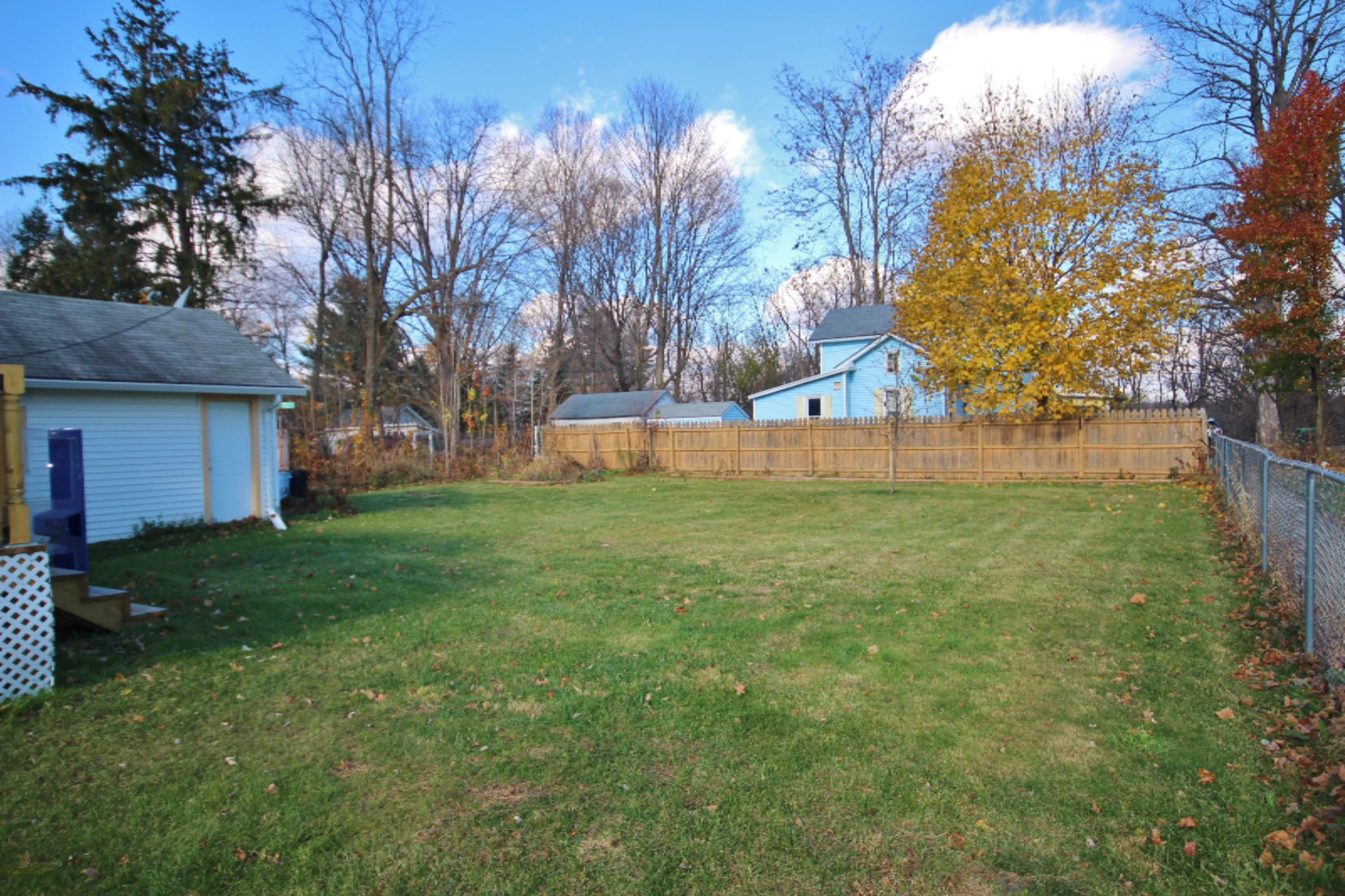 703 Pealer Street Three Rivers, MI 49093 - Photo 6 of 23 IMG_4806