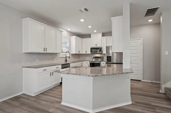 $2,100 | 213 Sweet Autumn Drive, Georgetown, TX 78626