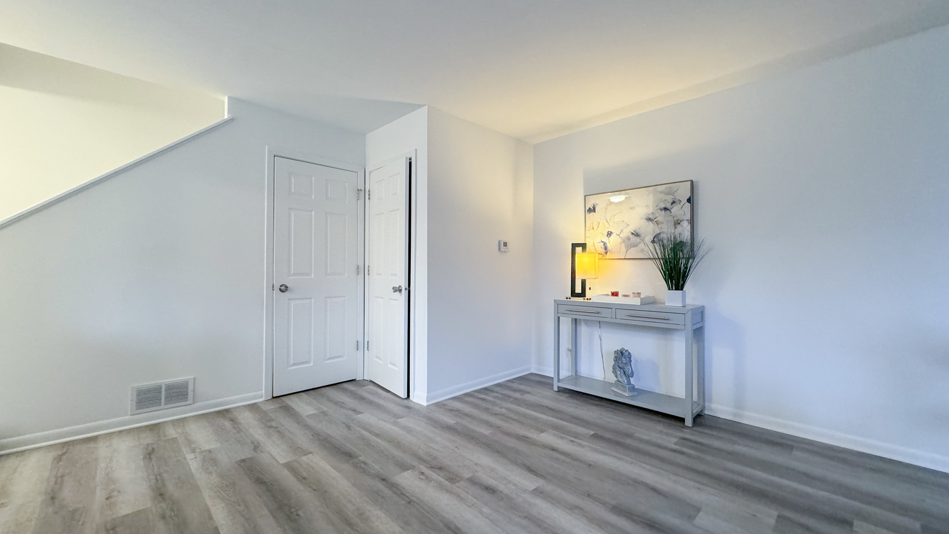 583 Dunham Road Gurnee, IL 60031 - Photo 13 of 25 a view of room with wooden floor