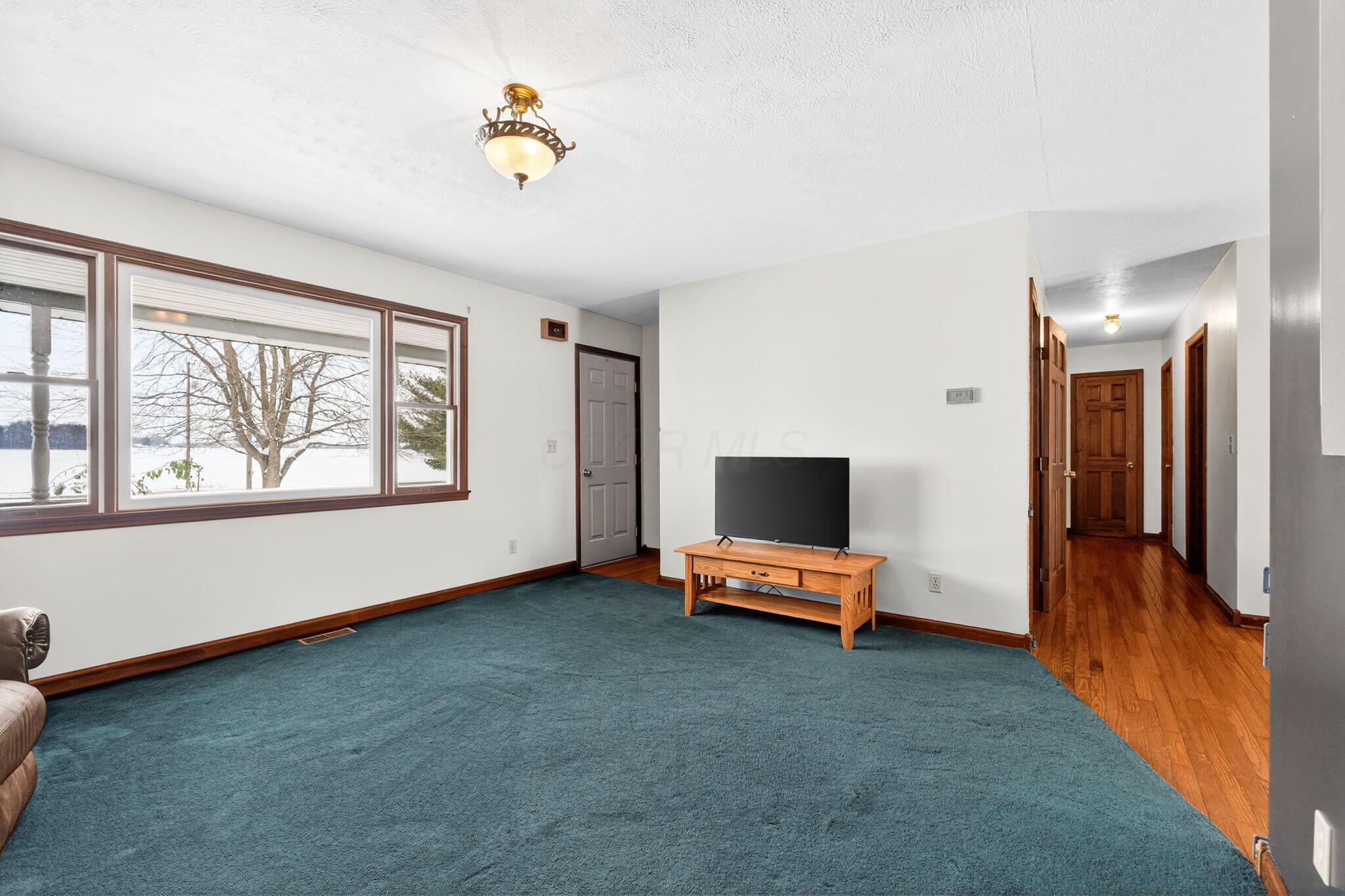 3801 Decliff-Big Island Road Marion, OH 43302 - Photo 13 of 46 3801 decliff (Interior)-4
