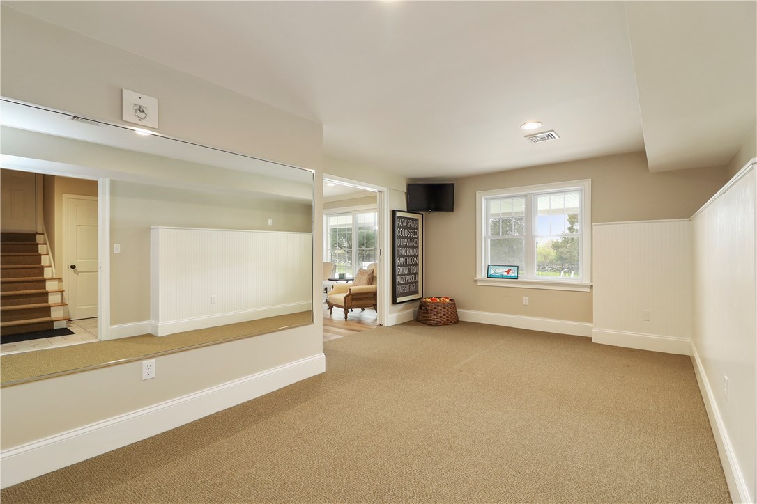 162 Indian Point Road Tiverton, RI 02878 - Photo 21 of 40