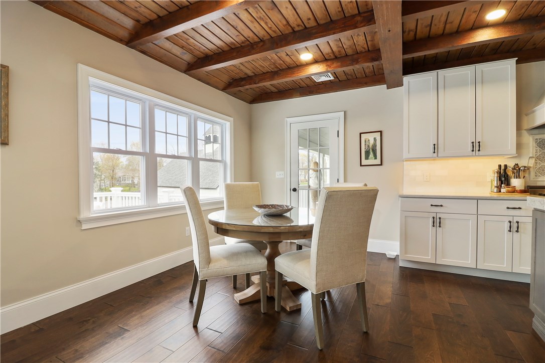 162 Indian Point Road Tiverton, RI 02878 - Photo 7 of 40