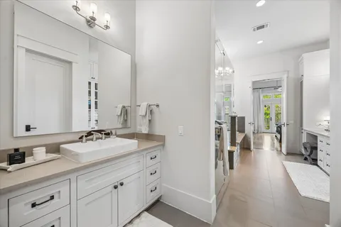 $2,450,000 | 1101 Omar Street, Houston, TX 77009