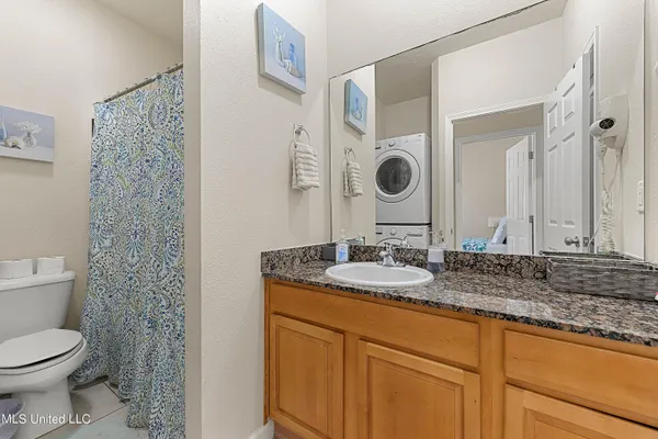 $1,950 | 1110 Century Oaks Drive, Unit A, Gulfport, MS 39507