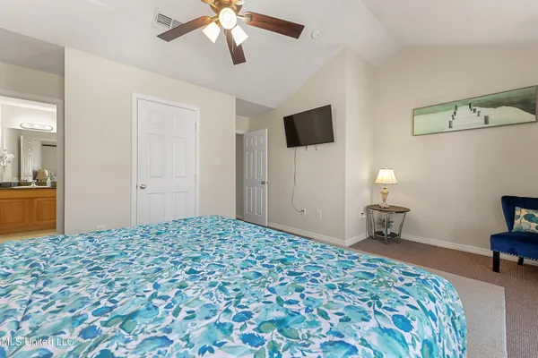 $1,950 | 1110 Century Oaks Drive, Unit A, Gulfport, MS 39507