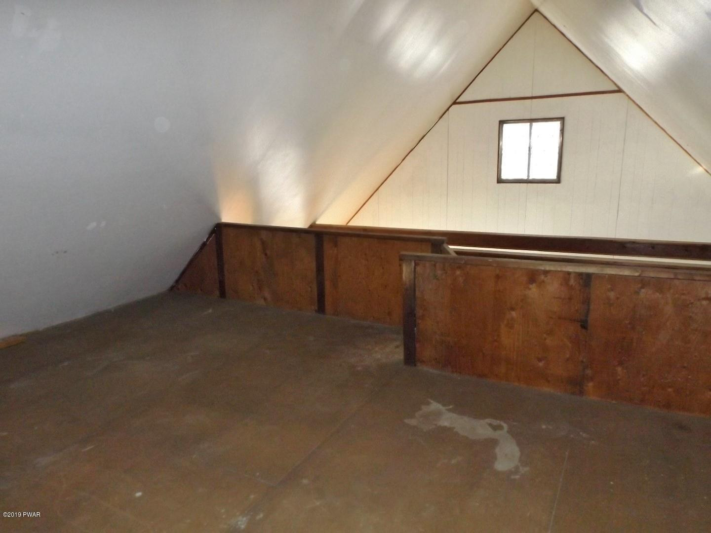 109 Heather Hill Road Dingmans Ferry, PA 18328 - Photo 12 of 25